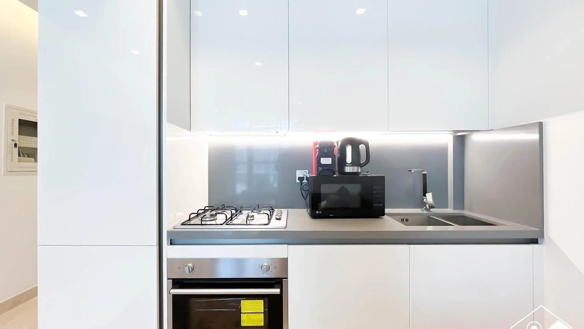 Sterling East Prime Location St In Business Bay Apartment Dubai