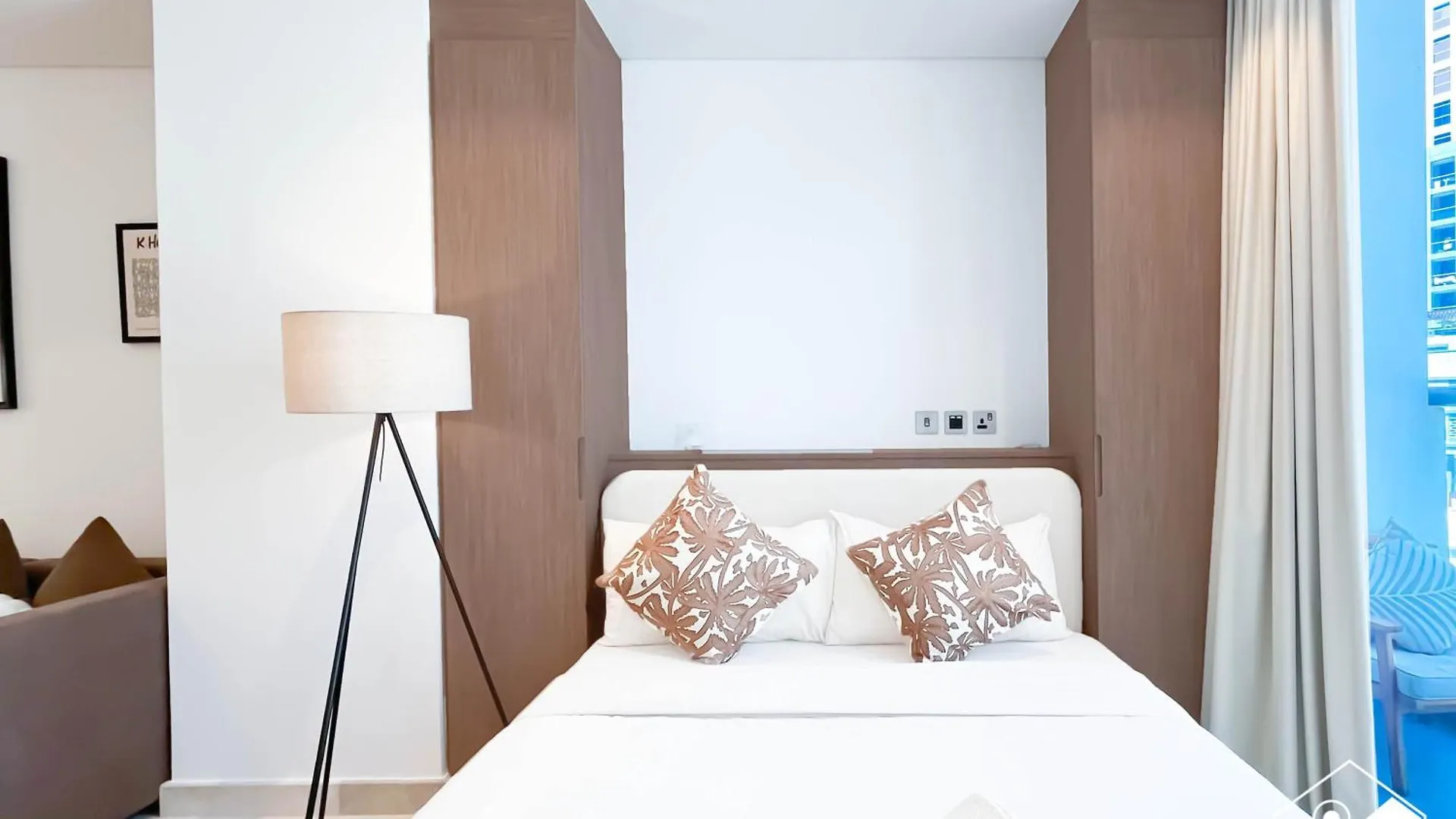 Sterling East Prime Location St In Business Bay Apartment Dubai