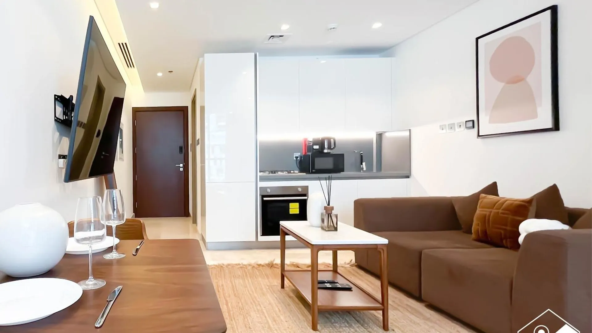 Sterling East Prime Location St In Business Bay Apartment Dubai United Arab Emirates