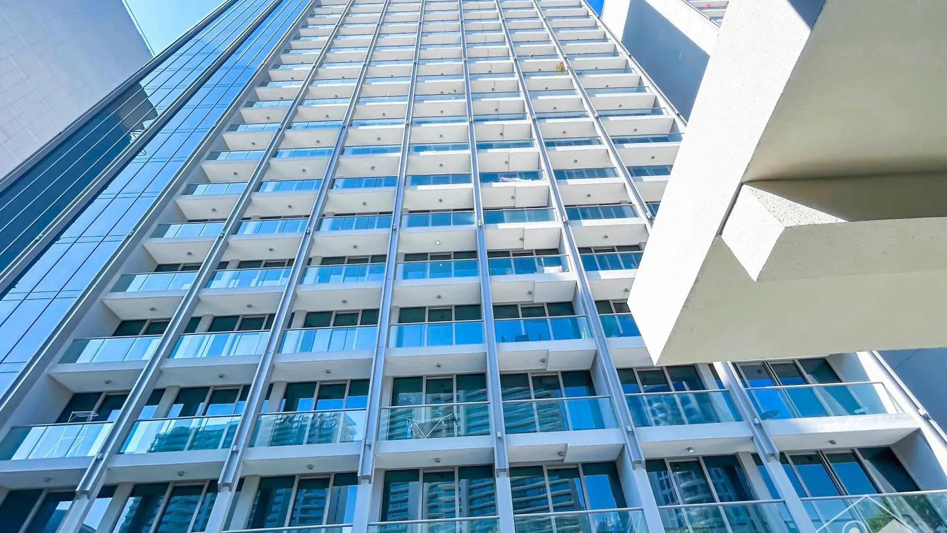Sterling East Prime Location St In Business Bay Apartment Dubai