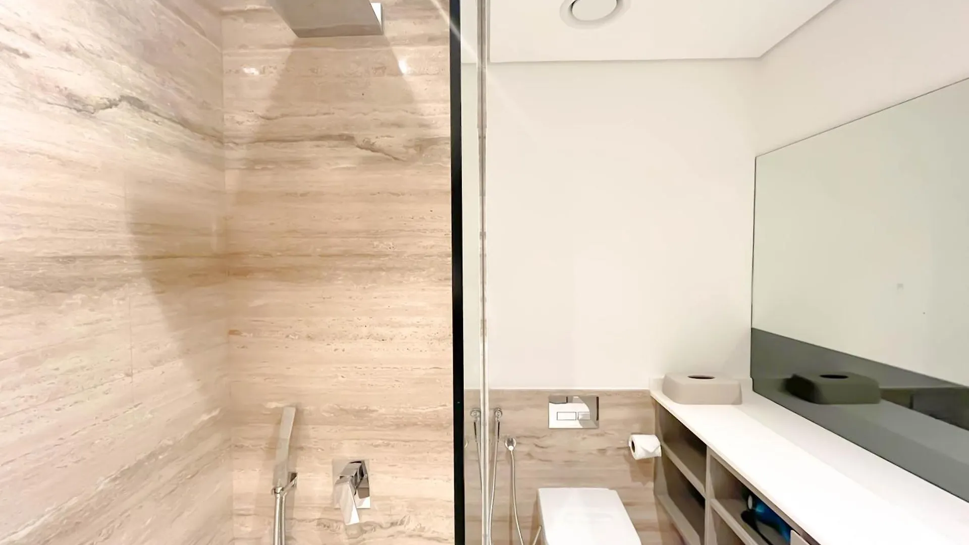 Sterling East Prime Location St In Business Bay Apartment Dubai United Arab Emirates